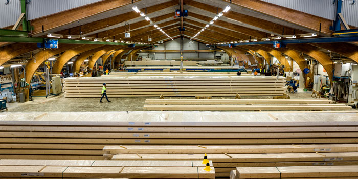 Två limträfabriker blir ett lag