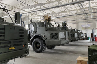 Regeringen vill påskynda utbyggnaden av militära fastigheter