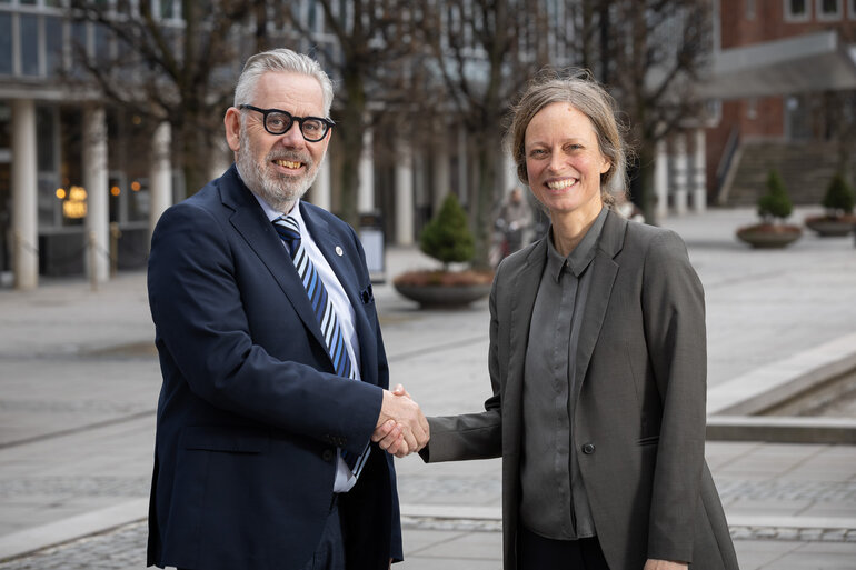 De gjorde upp om miljardpaketet