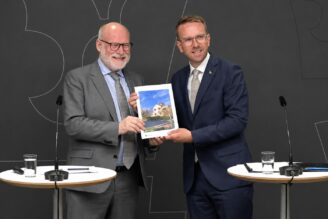 Föreslår höjt bolånetak för småhusköpare
