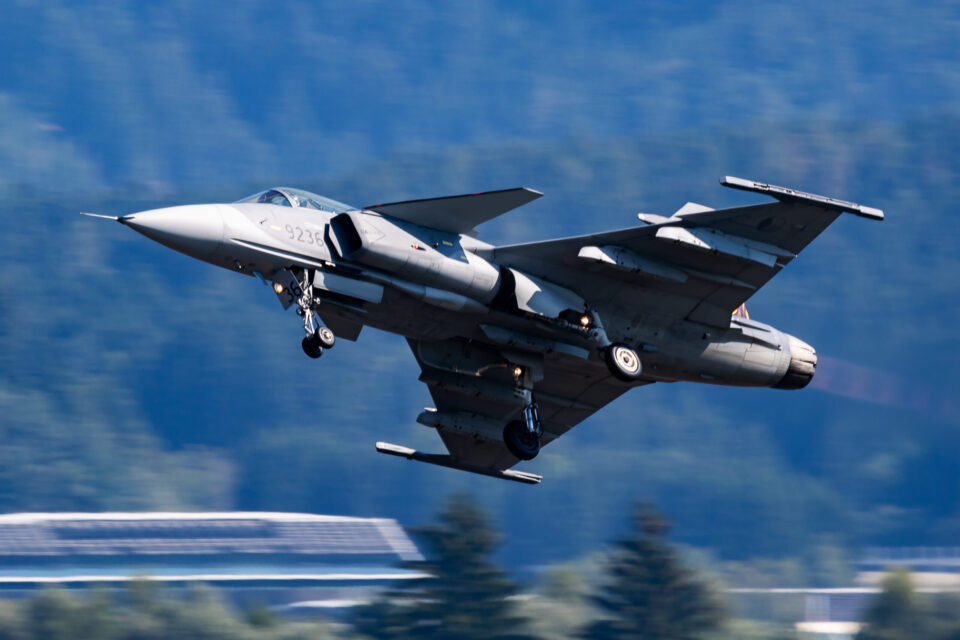 Stort försvarskontrakt ute nu