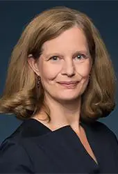 Erika Åslund