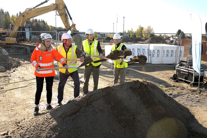 Första spadtaget på Hagaliden i Umeå 