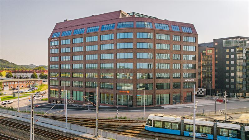 Peab säljer i Göteborg och köper i Helsingfors